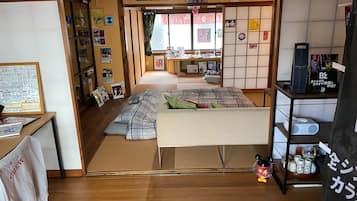 獨棟房屋 (Private Vacation, For 4 Pax) | 1 間臥室、獨特裝潢、布置獨特、書桌