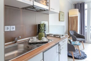 Kühlschrank, Mikrowelle