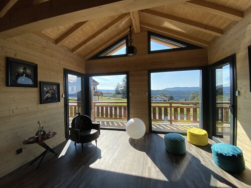 L'ADRET DU TEMPS  CHALET VUE  LAC PLEIN SUD