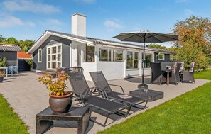 Outdoor dining - Awesome home in Haderslev with kitchen (Haderslev)