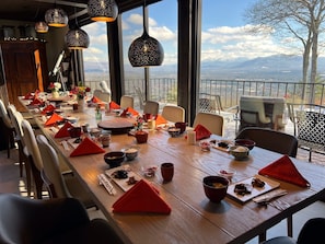 Dining - RL Breathtaking views, private mountain retreat. Hot Tub, Dog Friendly, great location! (Dalton)