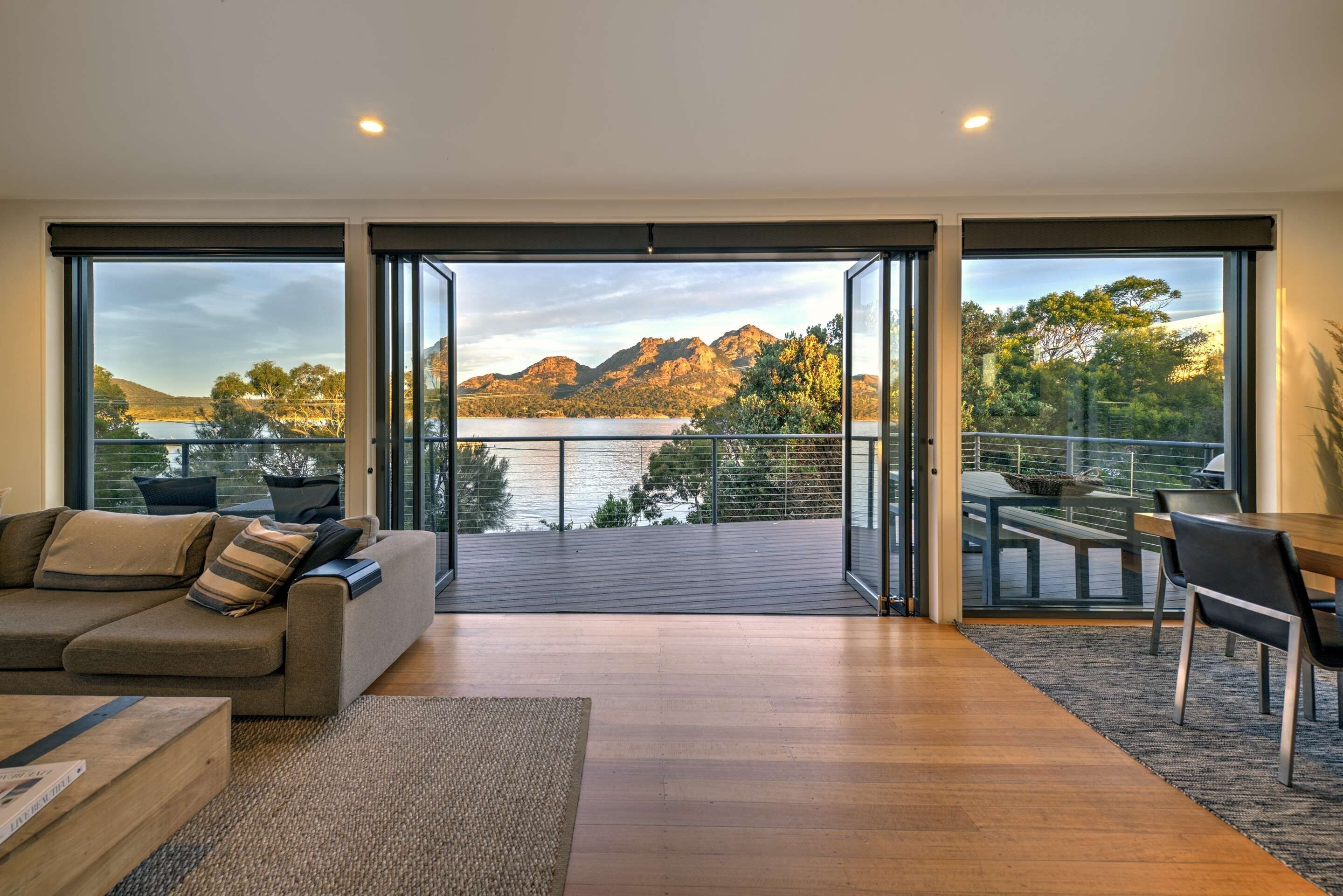 Stunning views, wifi, waterfront location and wood fire