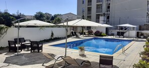 Piscine extérieure (ouverte en saison)