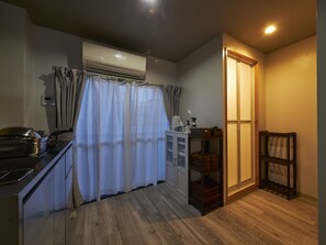 1 bedroom, desk, free WiFi - Oyado Kinokuniya Shinchi Machi (Nagasaki)