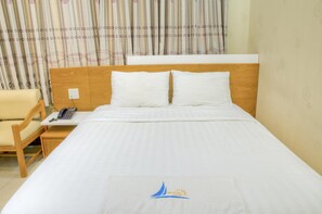 Minibar, in-room safe, desk, free WiFi