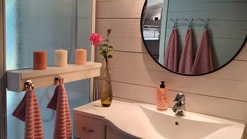 Towels, soap, toilet paper