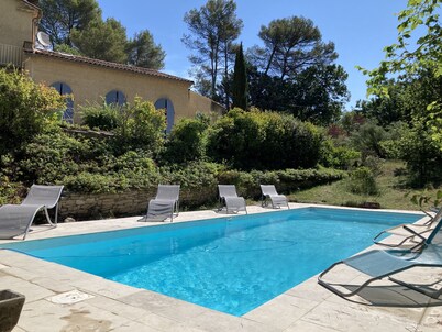 Villa near Golf du Lubéron