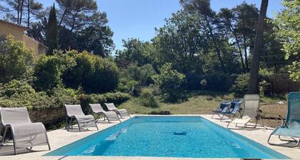 Villa near Golf du Lubéron
