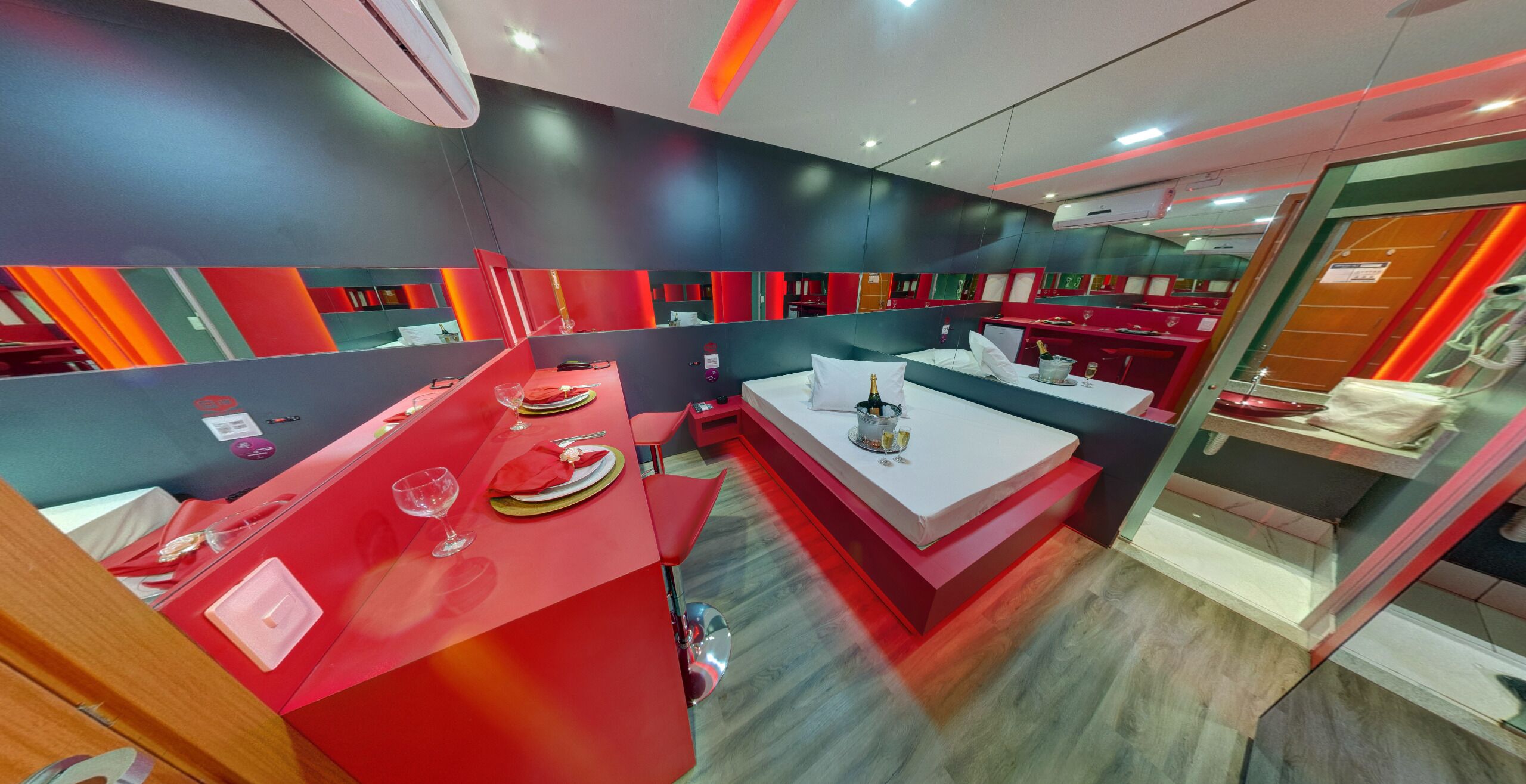 Photo - Motel fantasy 4