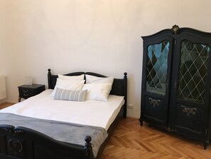 1 soverom, strykejern/-brett, wi-fi og sengetøy