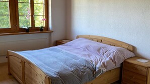 1 bedroom, WiFi (free) - Jenny's B&B (Eglisau)