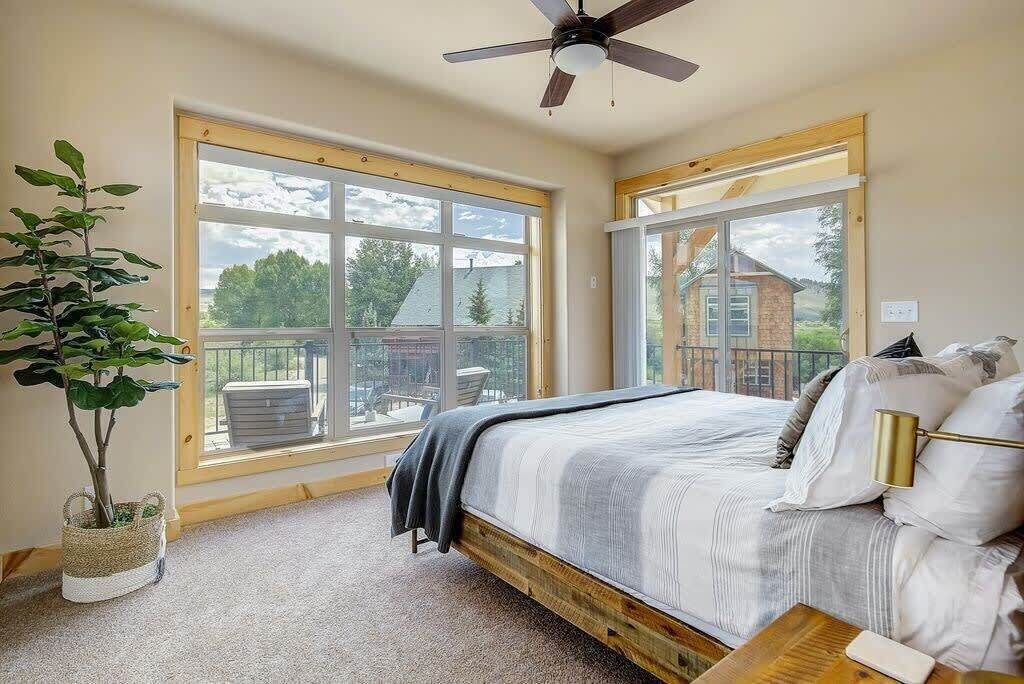 3 bedrooms, iron/ironing board, travel crib, WiFi