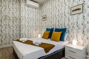 1 slaapkamer, een strijkplank/strijkijzer, gratis wifi, beddengoed