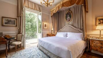 Honeymoon Suite, 1 King Bed | 1 bedroom, premium bedding, down duvets, memory-foam beds