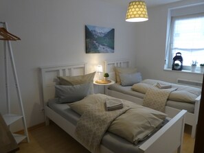 2 Schlafzimmer, Bügeleisen/Bügelbrett, Reisekinderbett, kostenloses WLAN