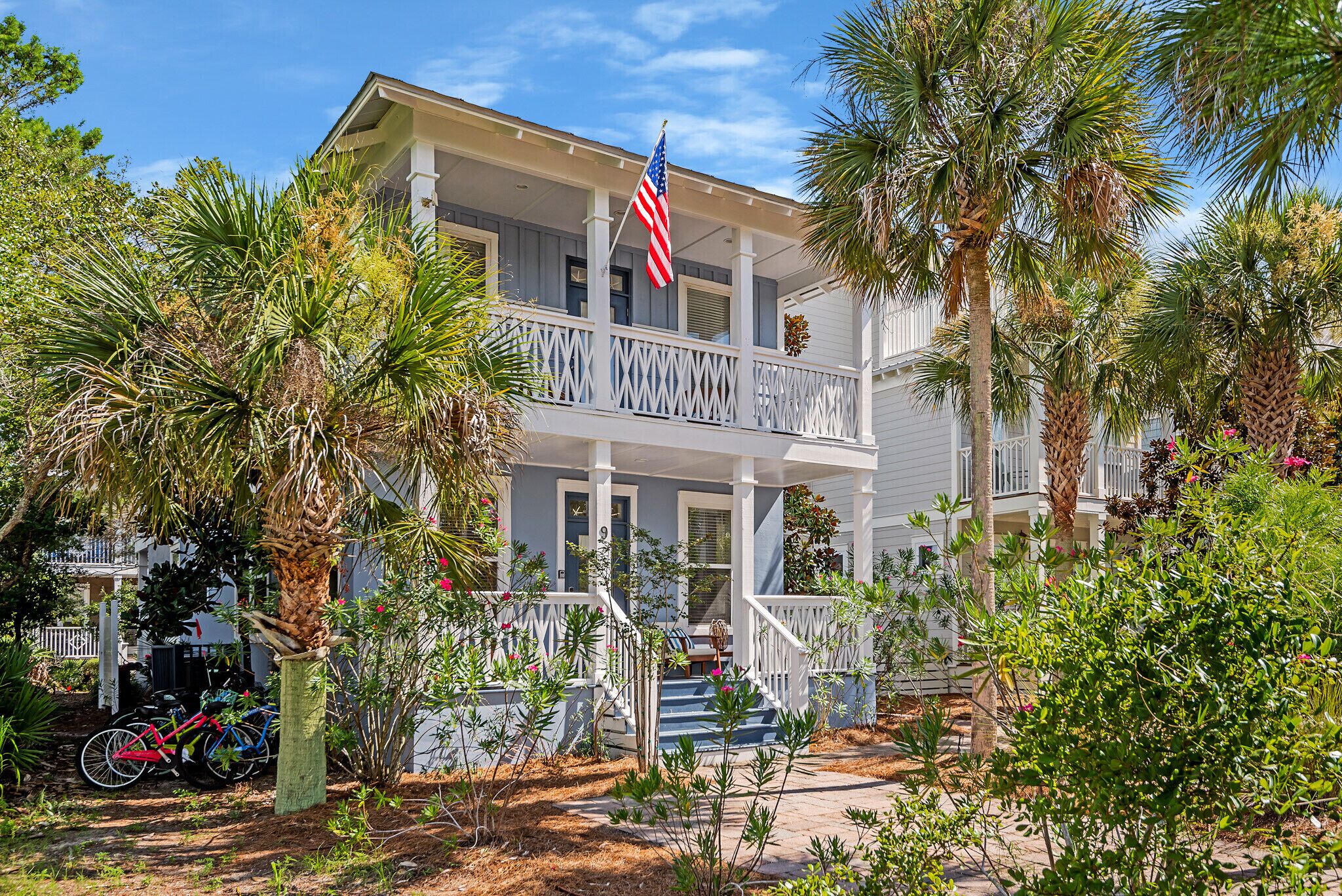 Updated Seacrest Beach beauty! 4 bikes included