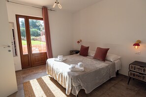 2 bedrooms, iron/ironing board, WiFi, bed sheets - Tenuta Fascianello - Apartment 5 Wood (Fasano)