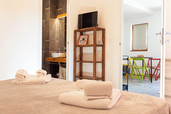 2 Schlafzimmer, Bügeleisen/Bügelbrett, WLAN, Bettwäsche