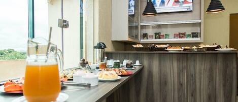 Free daily full breakfast