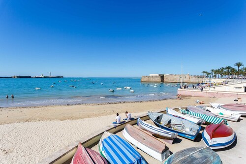 BRUJULA 3B Attic with terrace by Cadiz4Rentals