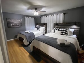 4 bedrooms, desk, iron/ironing board, free WiFi