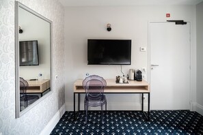 Individuelt dekorert, individuelt innredet og skrivebord