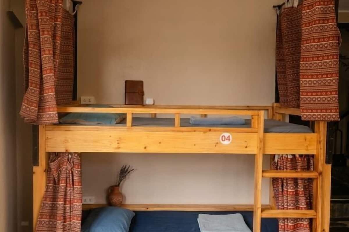 Schallisolierte Zimmer, kostenloses WLAN, Bettwäsche