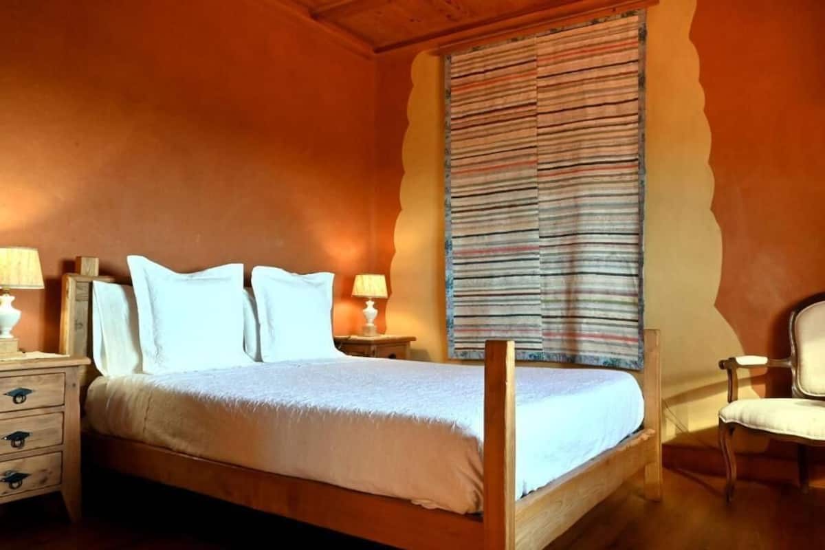 3 habitaciones, tabla de planchar con plancha y wifi gratis