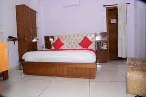 Habitación doble Deluxe | Escritorio y wifi gratis 