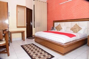 Super Deluxe Room | Escritorio y wifi gratis 