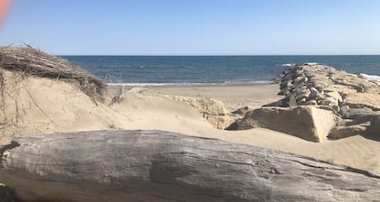 Apartment right by the sea