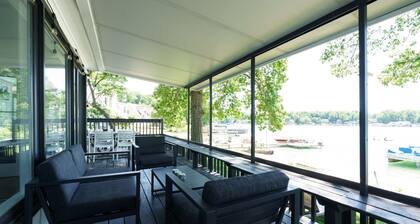 Beautiful Lakefront Gull Lake Home w/ Private Beach and Dock