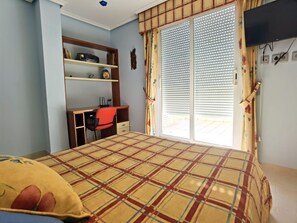 4 bedrooms, desk, soundproofing, iron/ironing board - Discounts first week of July. Penthouse a few meters from Peñiscola beach (Peníscola)
