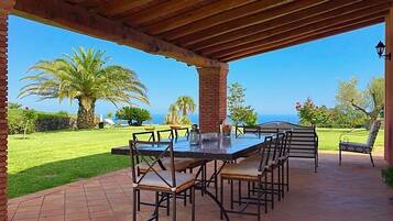 Ristorazione all'aperto