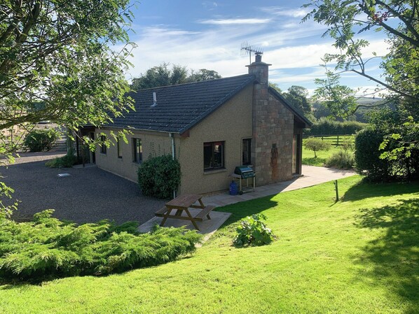 Exterior - 3 bedroom accommodation in Grantshouse, near Duns (Grantshouse, near Duns)