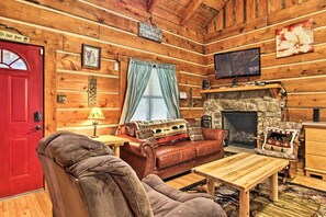 Cabin, Multiple Beds, Hot Tub | Living room