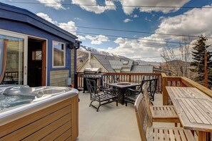 Outdoor dining - KBM Resorts | Private Home | Split AC in living room | Walk to Town and to Ski Access, Hot Tub and Fire Pit! PNF-860 (Park City)