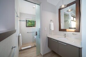 Casa, várias camas (Casa Bonita Beach) | Comodidades do banheiro | Shampoo 