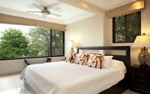 House, Multiple Beds (Casa Colibri)