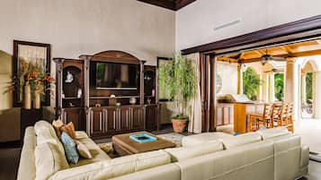 Casa, várias camas (Casa Serena) | Sala de estar