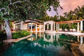 Maison, plusieurs lits (Casa Serena) | Piscine