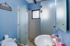 Maison, plusieurs lits (Casa Julietta) | Salle de bain
