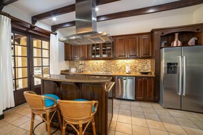 Condo, Multiple Beds (Villa Olas) | Private kitchen | Coffee/tea maker, toaster