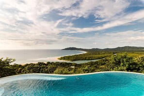 Casa, varias camas (Casa Xanadu) | Alberca