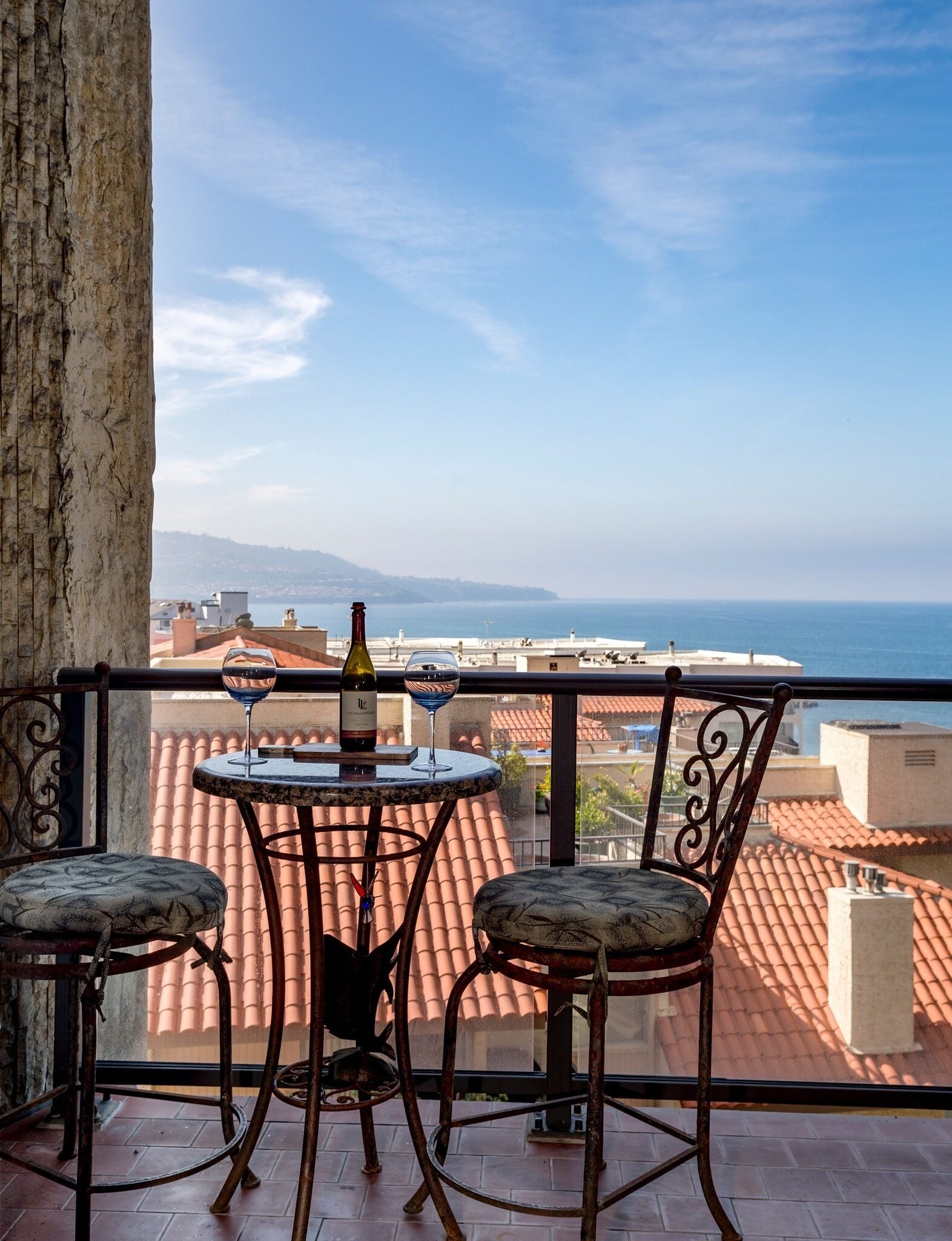 Beautiful Ocean Front Unit in South Redondo Beach