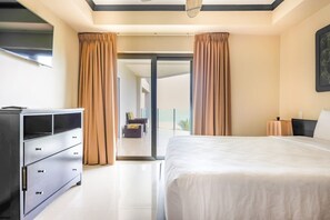 3 bedrooms, iron/ironing board, WiFi