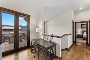 House (3 Bedrooms) | Exterior