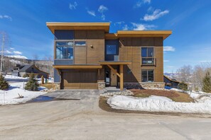 Exterior - 15 W Benjamin Lane by Summit County Mountain Retreats (Silverthorne)