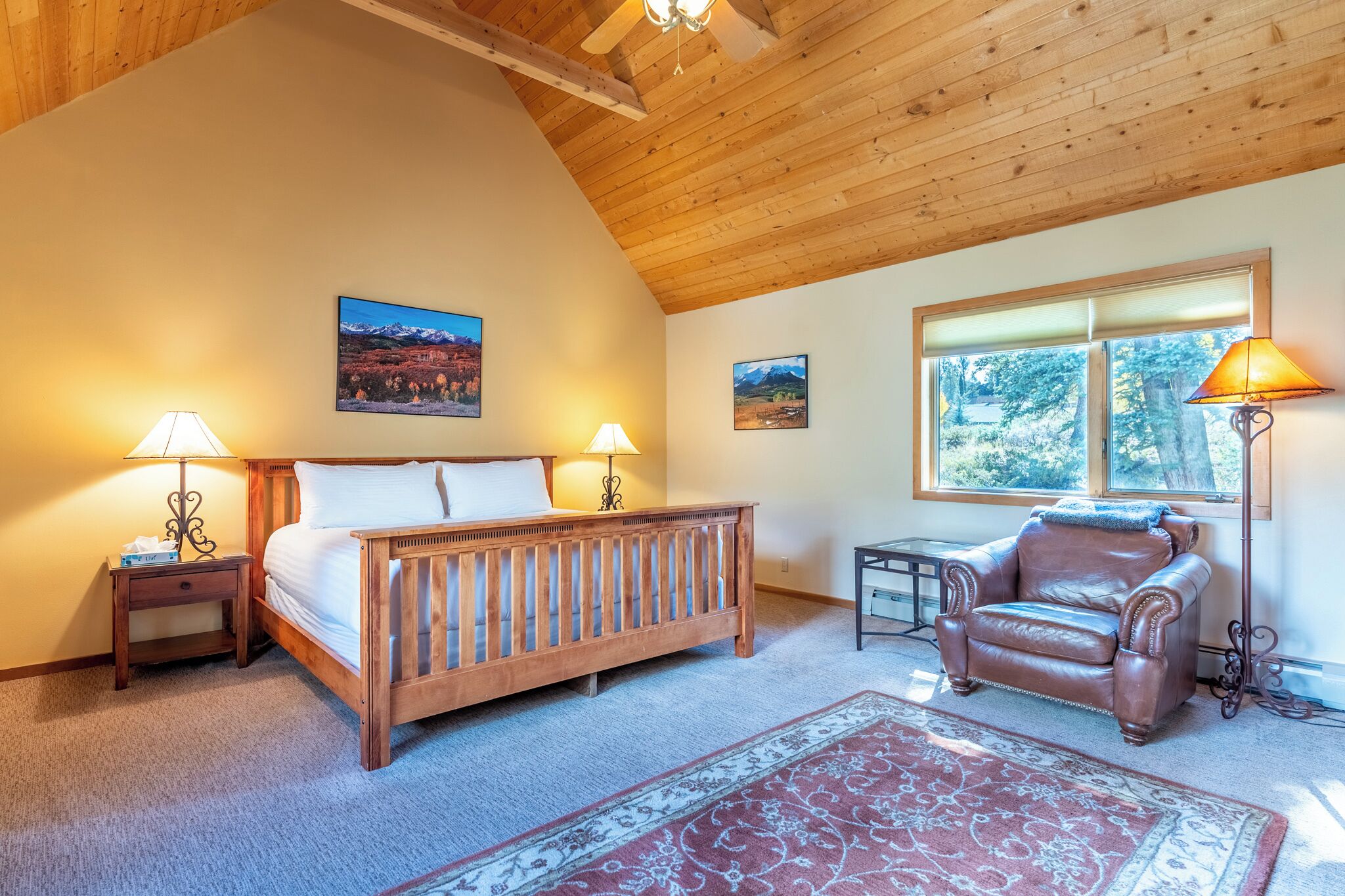 House (4 Bedrooms) | Exterior