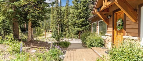 منزل (3 Bedrooms) | المنشأة من الخارج